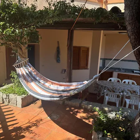 Domus De Mari
