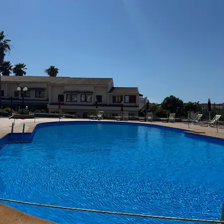 בית נופש Domus De Mari פאלאו